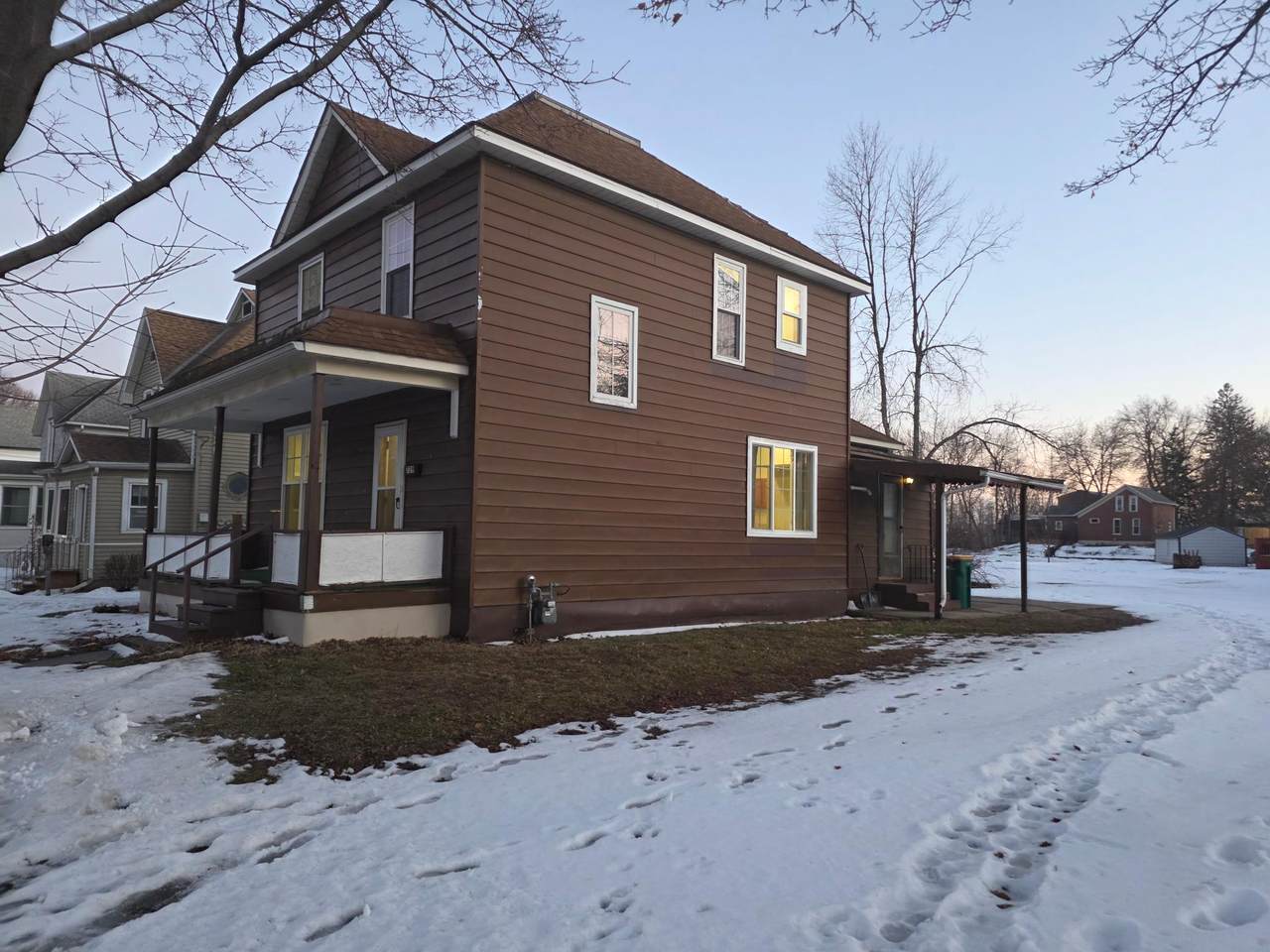 729 Fountain Street - Photo 1
