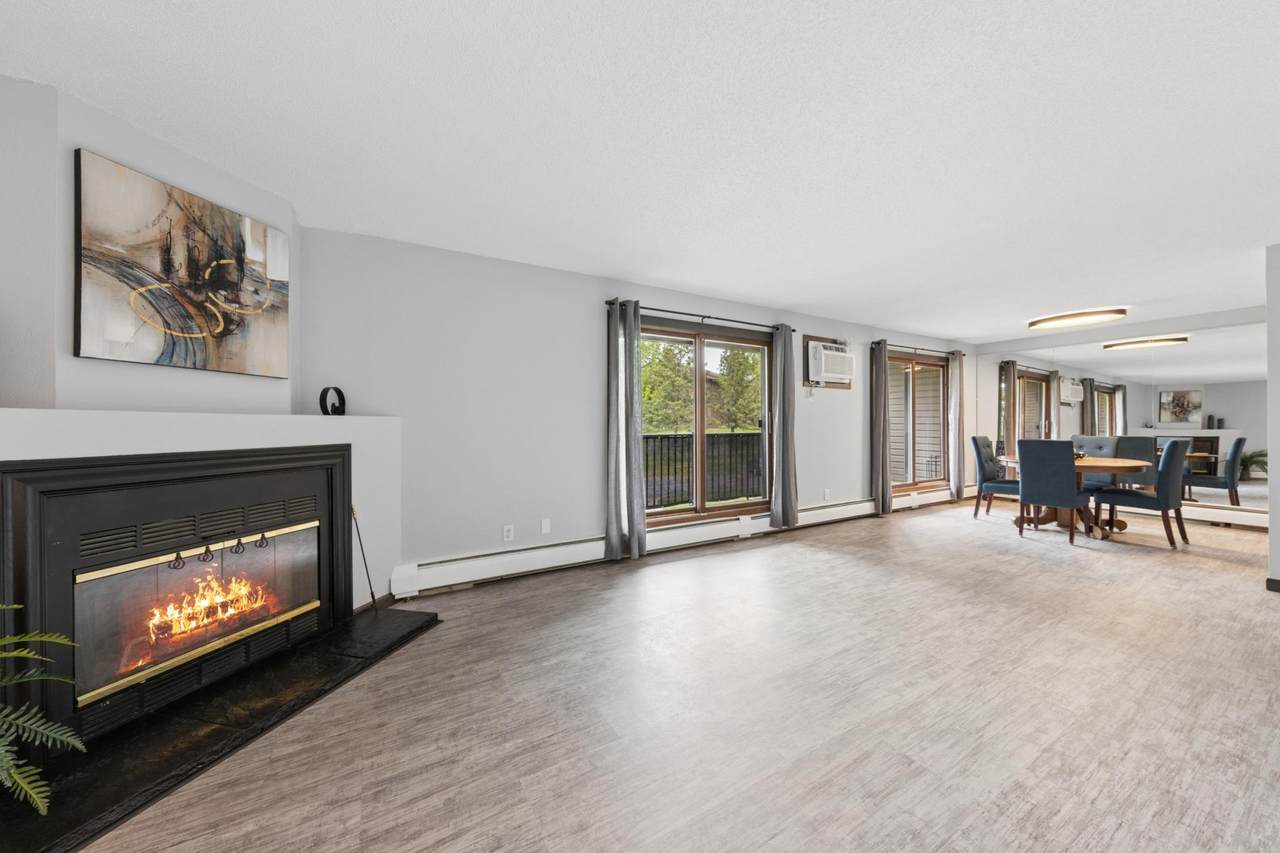 3440 Golfview Drive - Photo 1