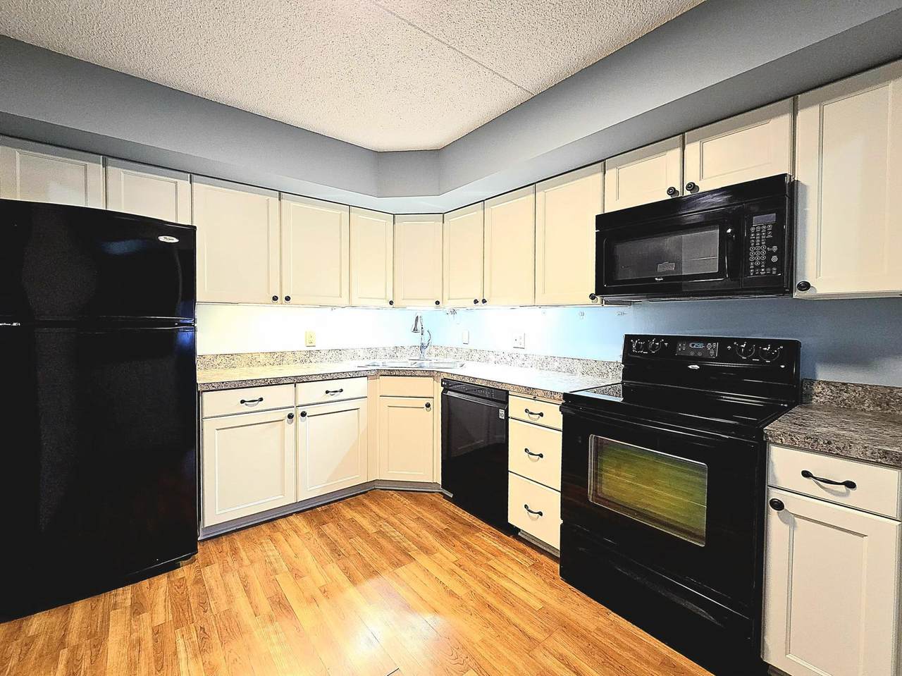 2455 Londin Lane - Photo 1