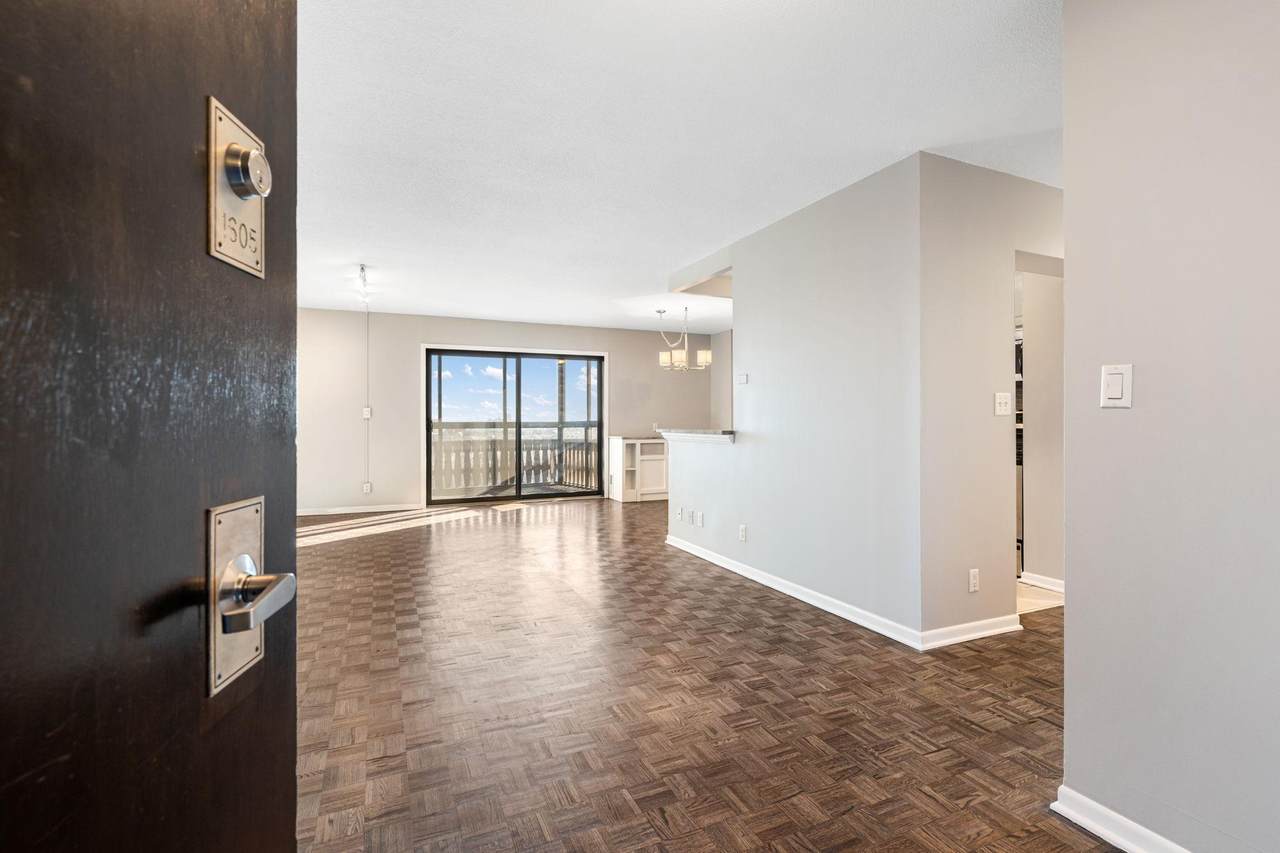 410 Groveland Avenue - Photo 1