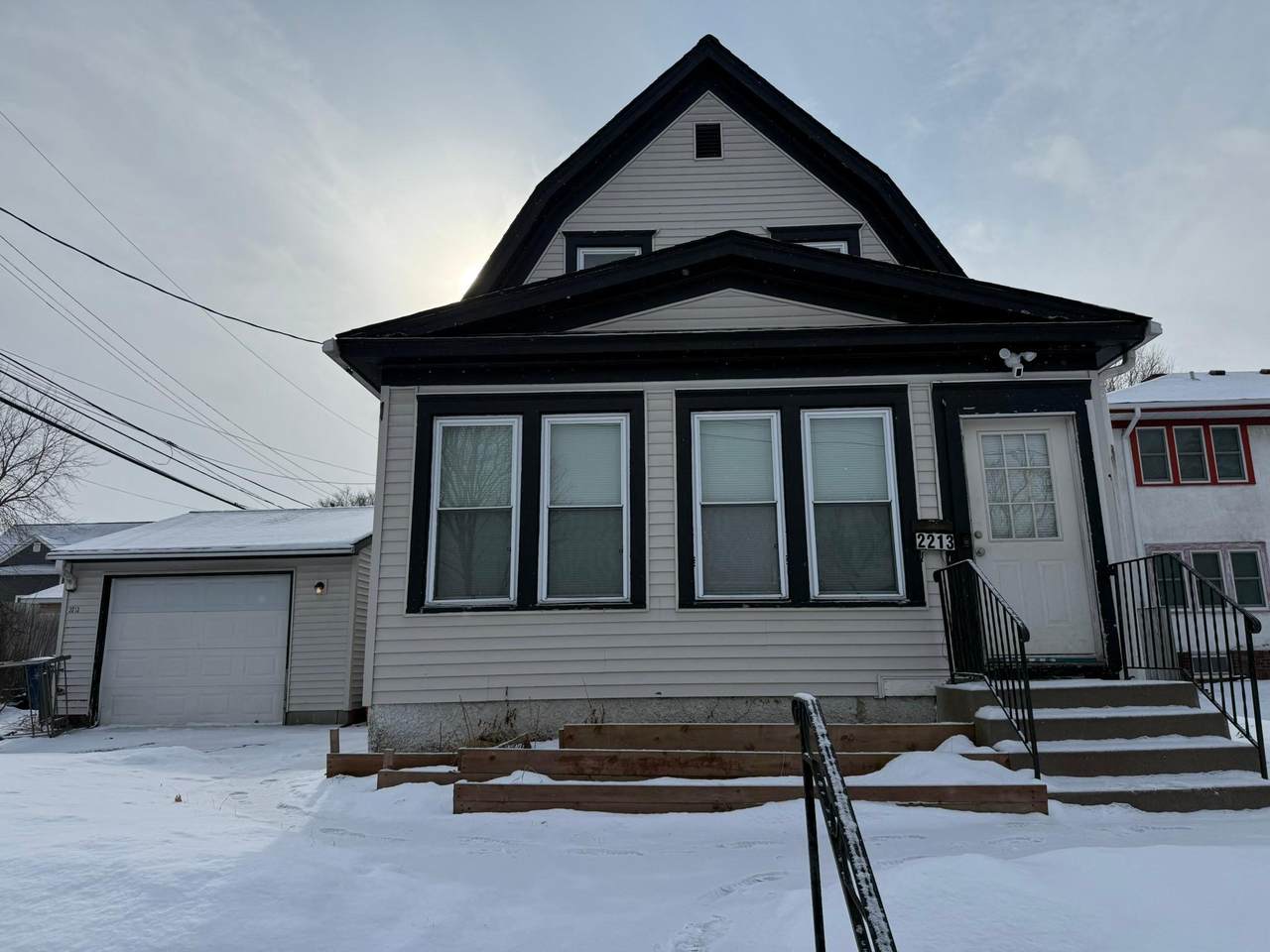 2213 Oak Park Avenue - Photo 1