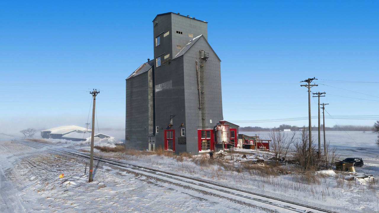 11649 123rd Avenue - Photo 1