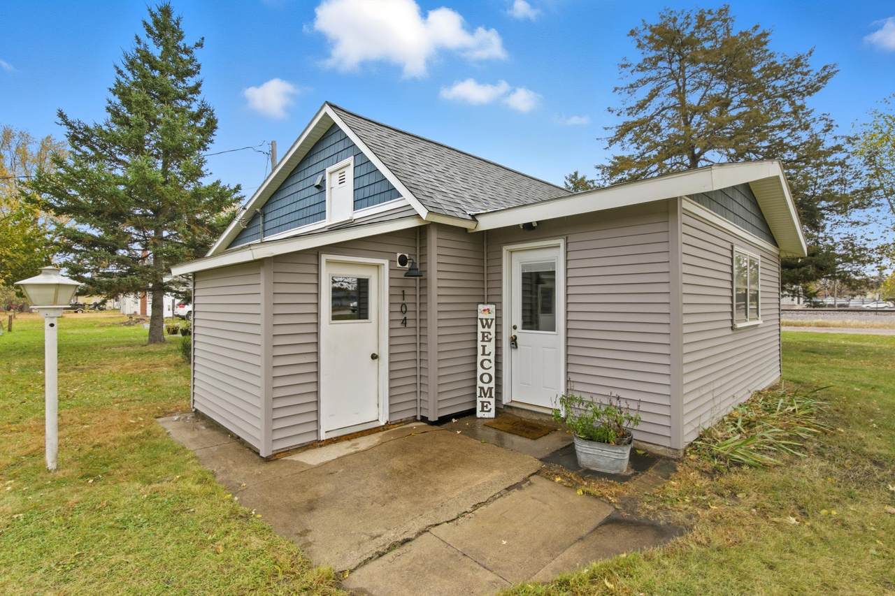 104 Centre Street - Photo 1