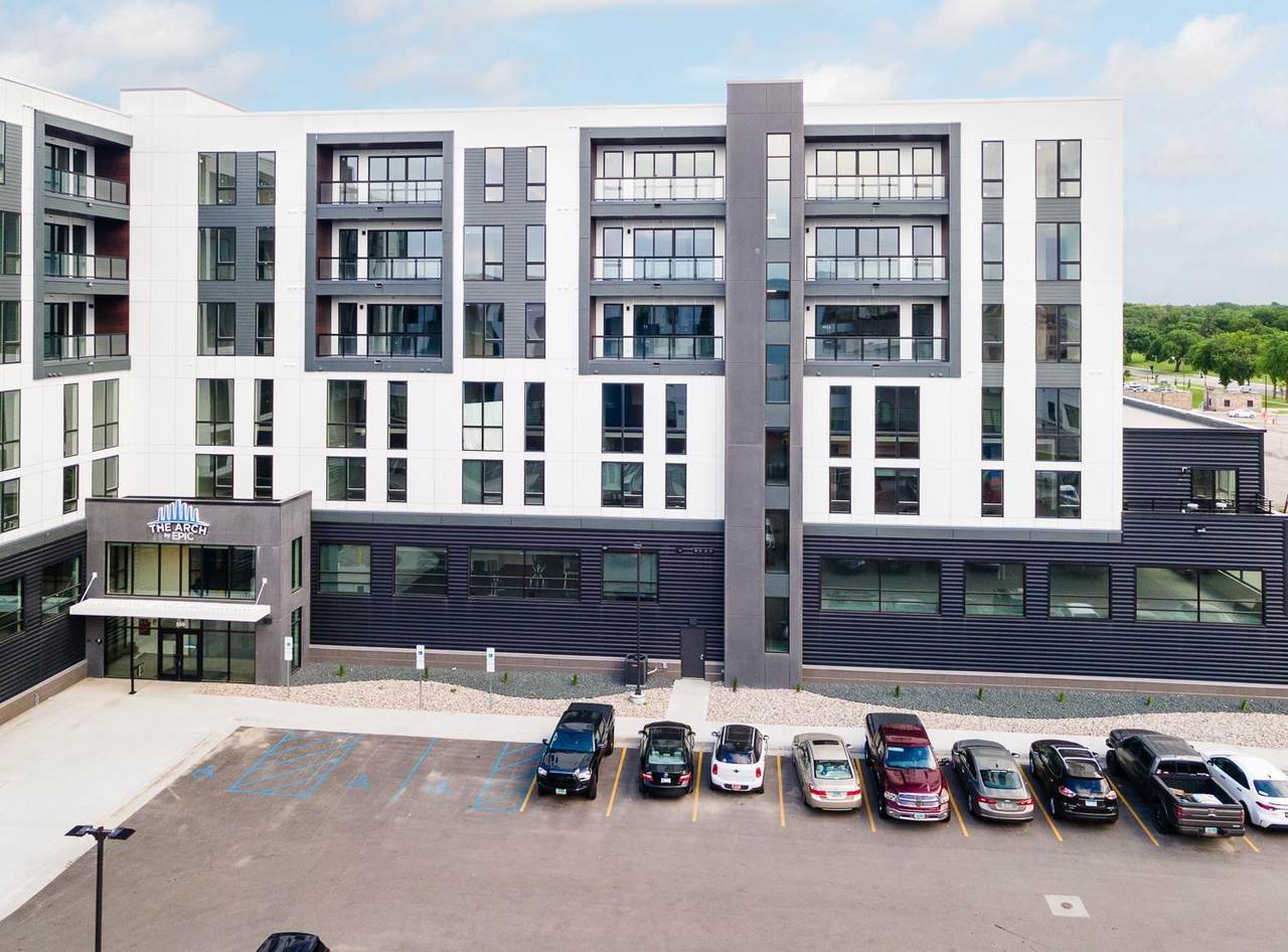 300 Main Avenue - Photo 1