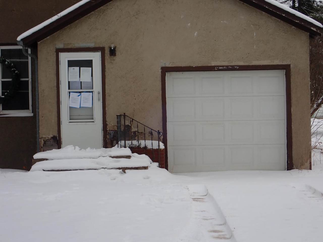 221 16th Street - Photo 1