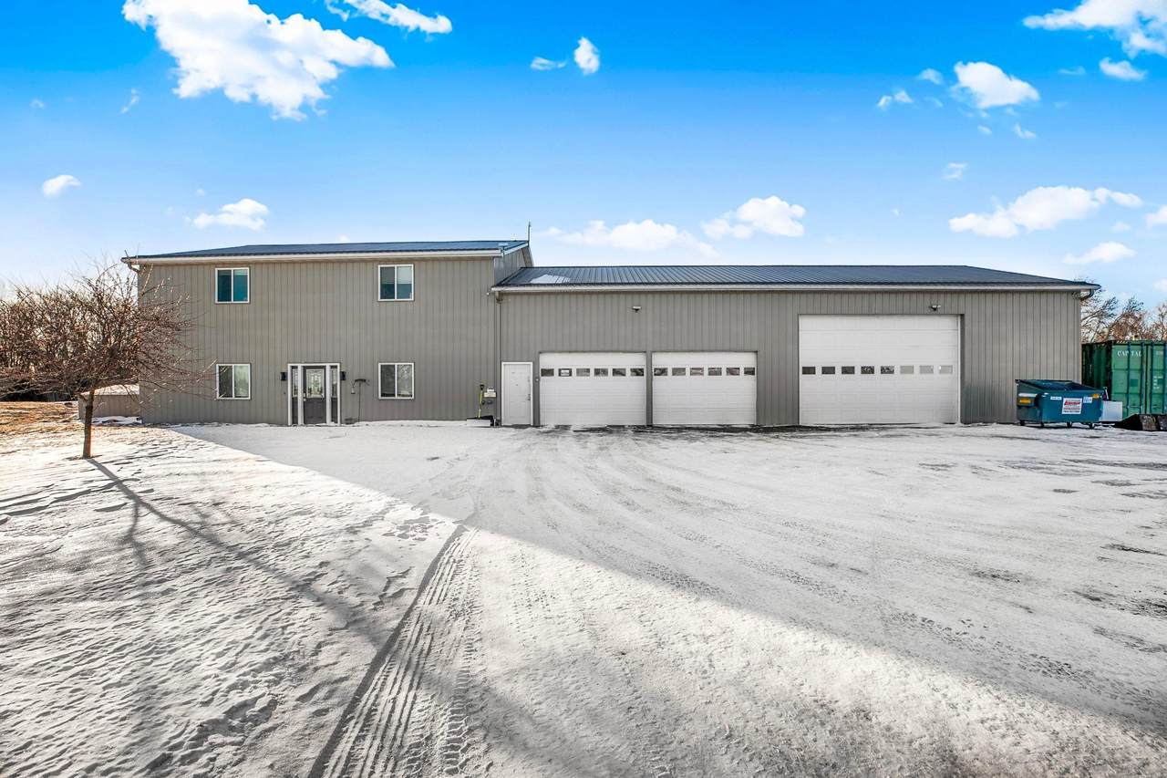 2818 337th Lane - Photo 1