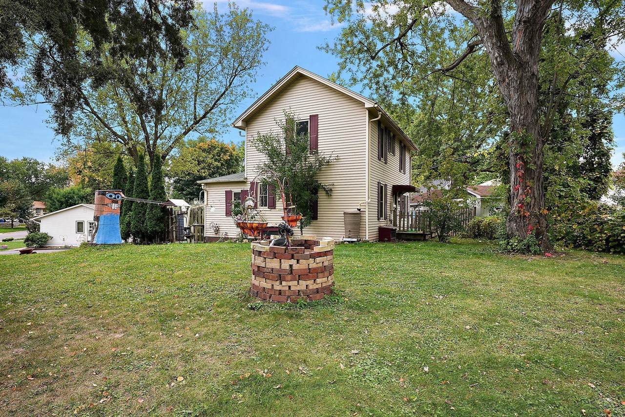 1409 Hillsboro Avenue - Photo 1