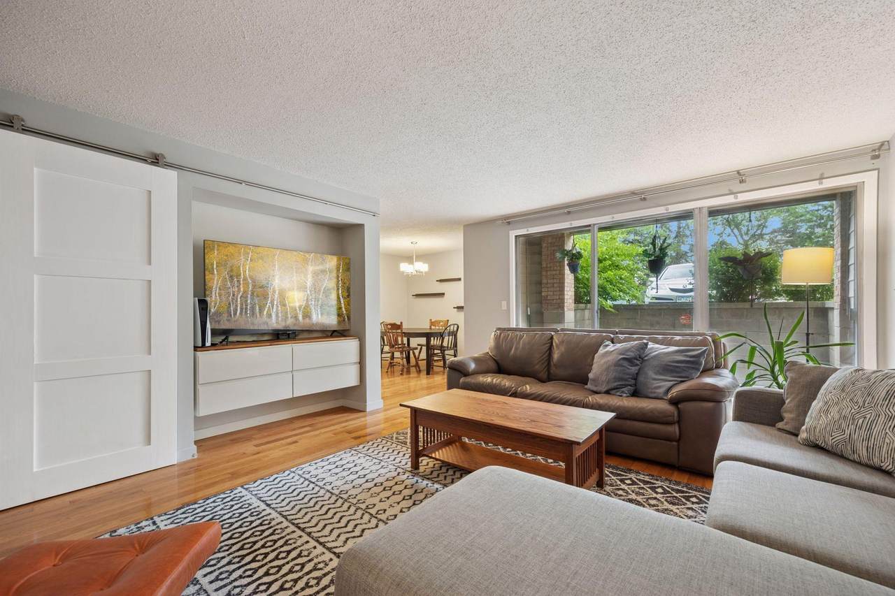 6423 Colony Way - Photo 1