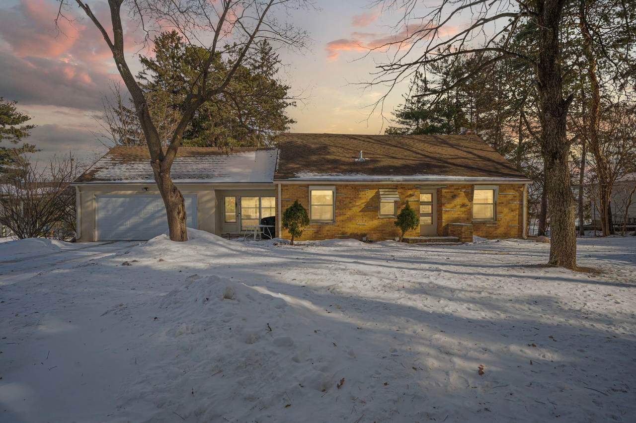 809 Bradford Avenue - Photo 1