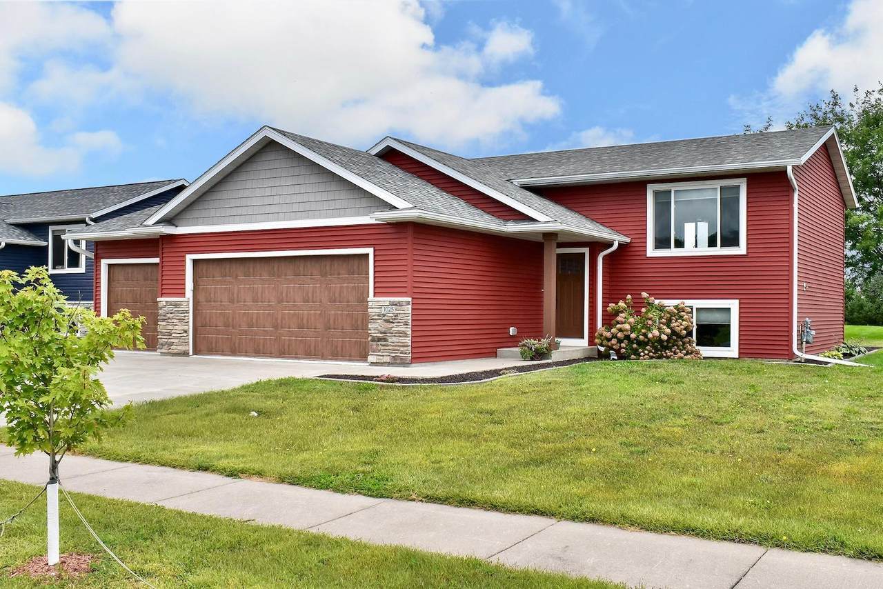 1025 Majestic Street - Photo 1