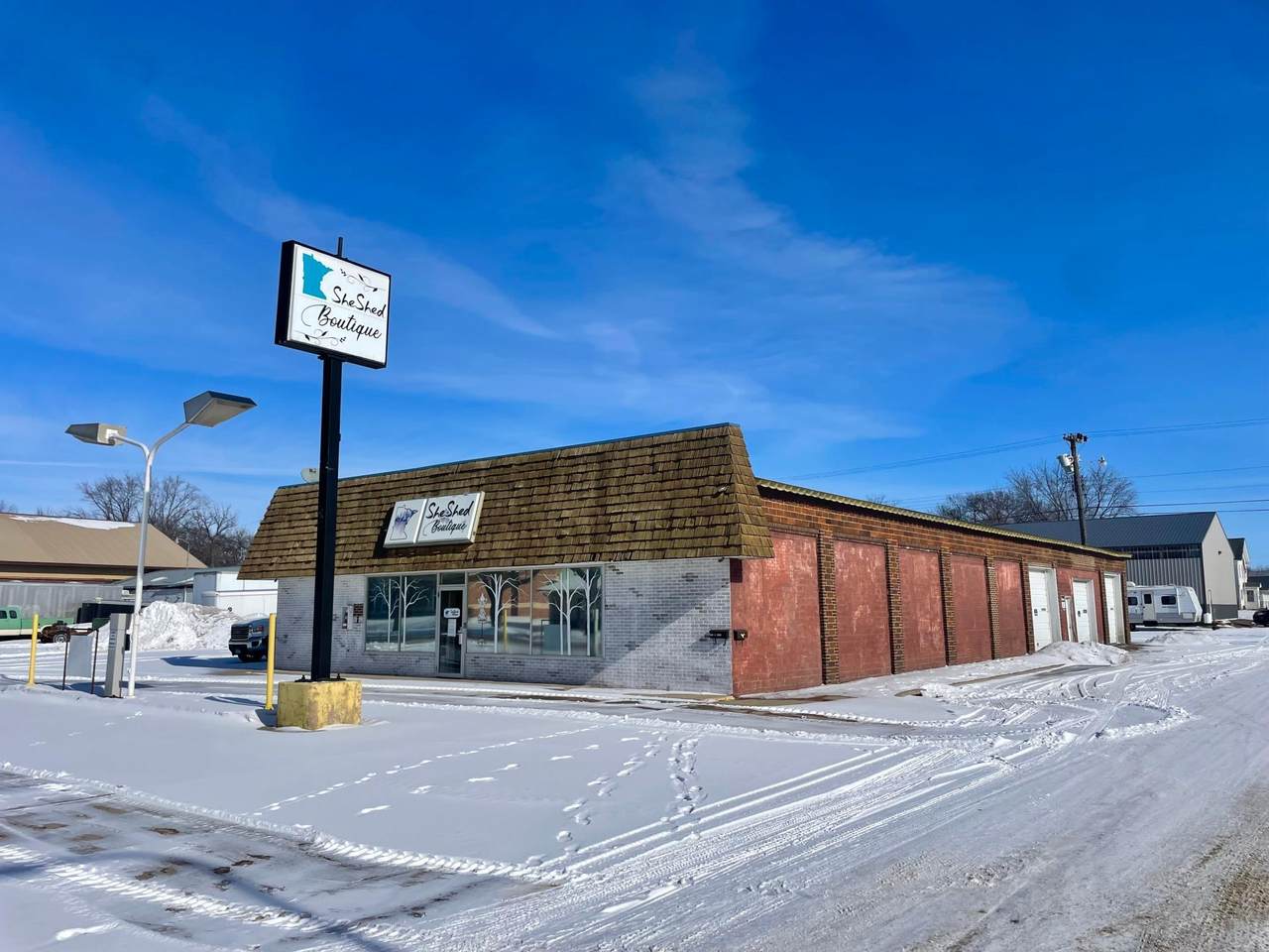 101 Cass Avenue - Photo 1