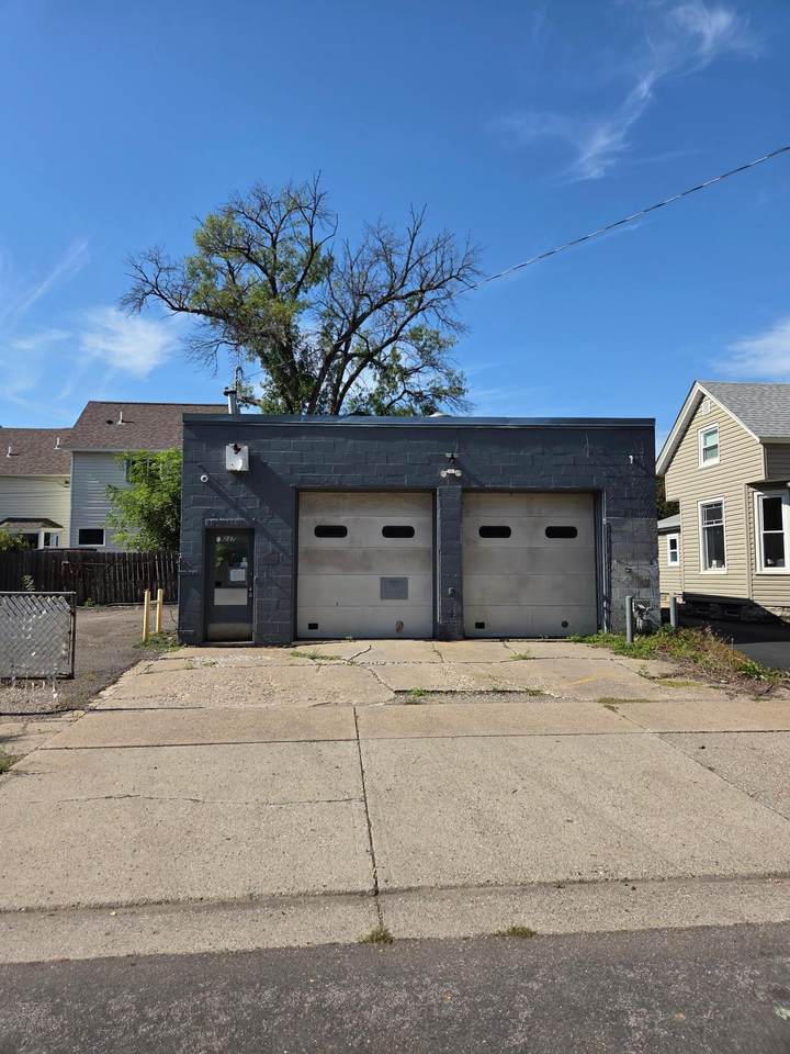 237 Richmond Street - Photo 1