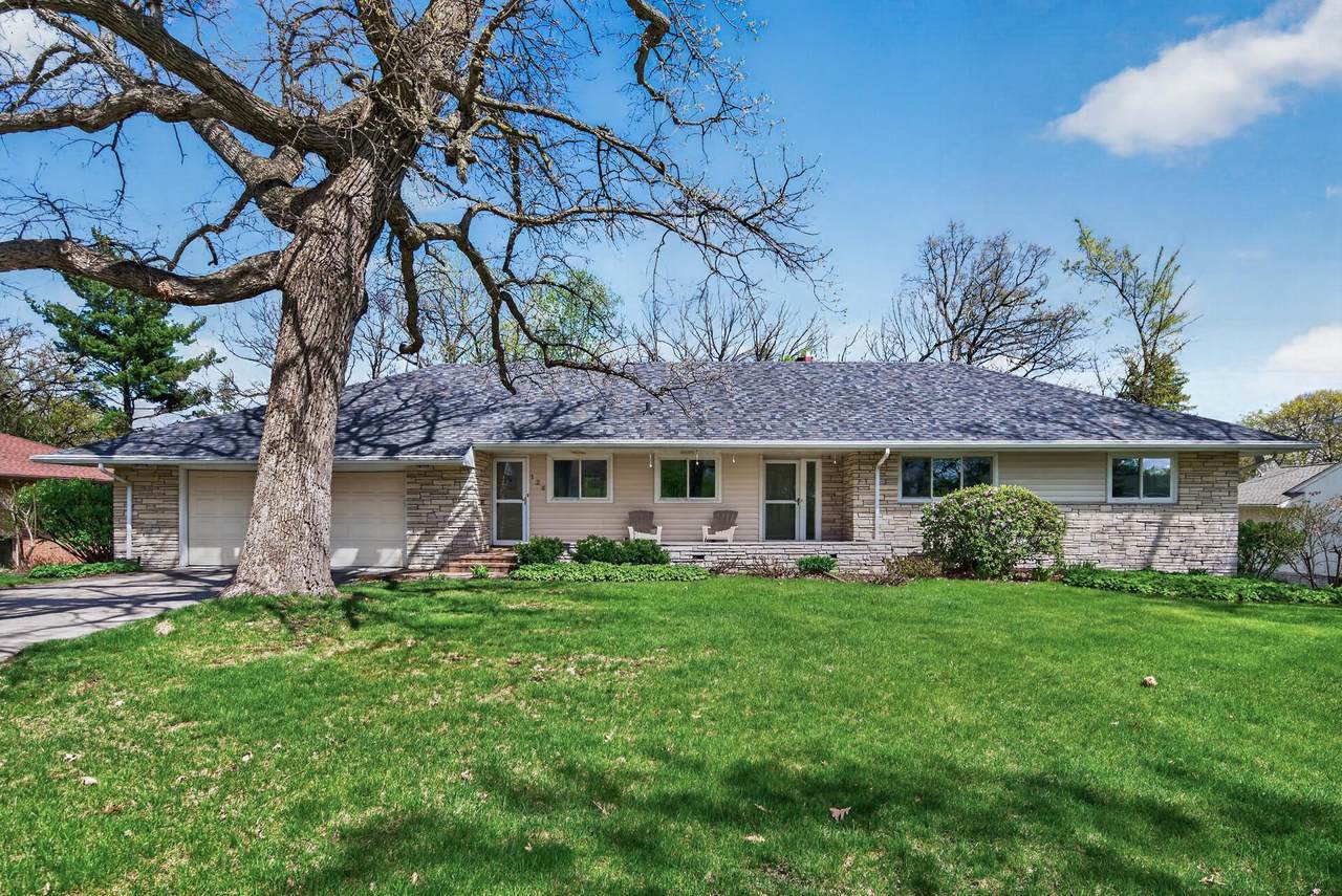 124 Ardmore Drive - Photo 1