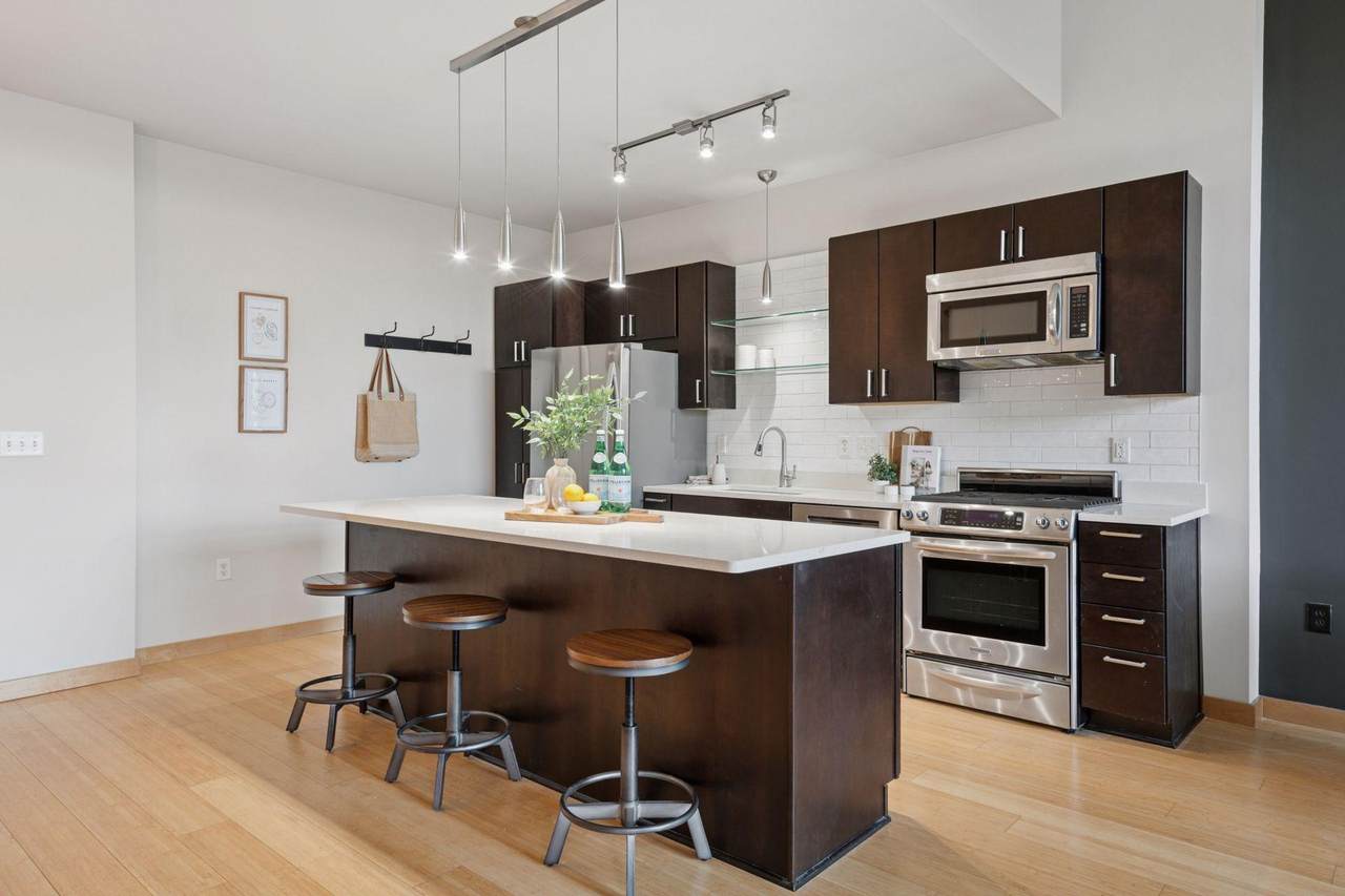 521 2nd Street - Photo 1