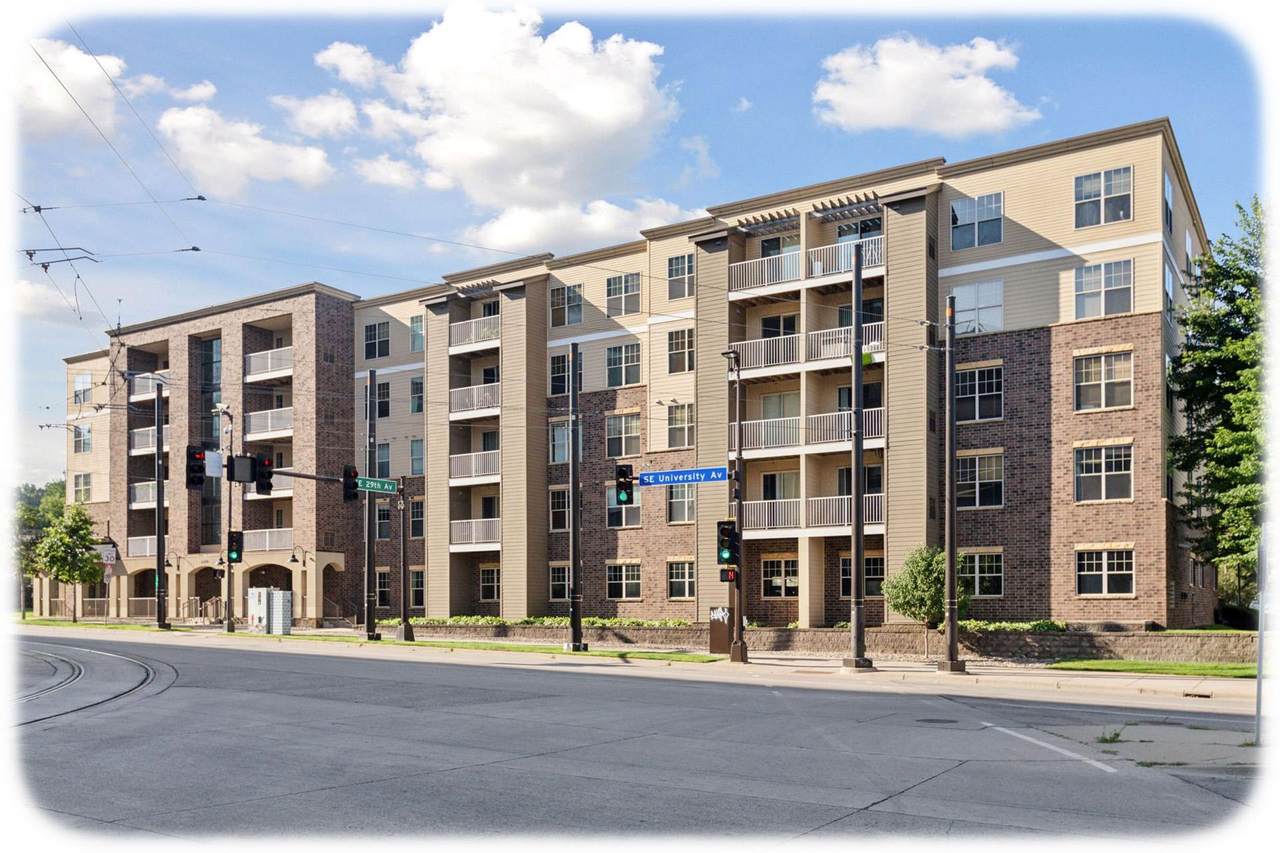 2900 University Avenue - Photo 1