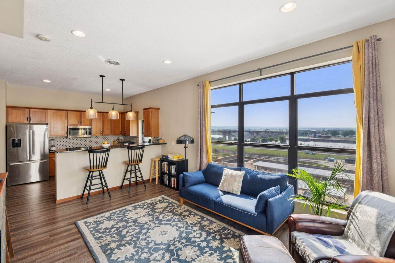 270 4th Street - Photo 1