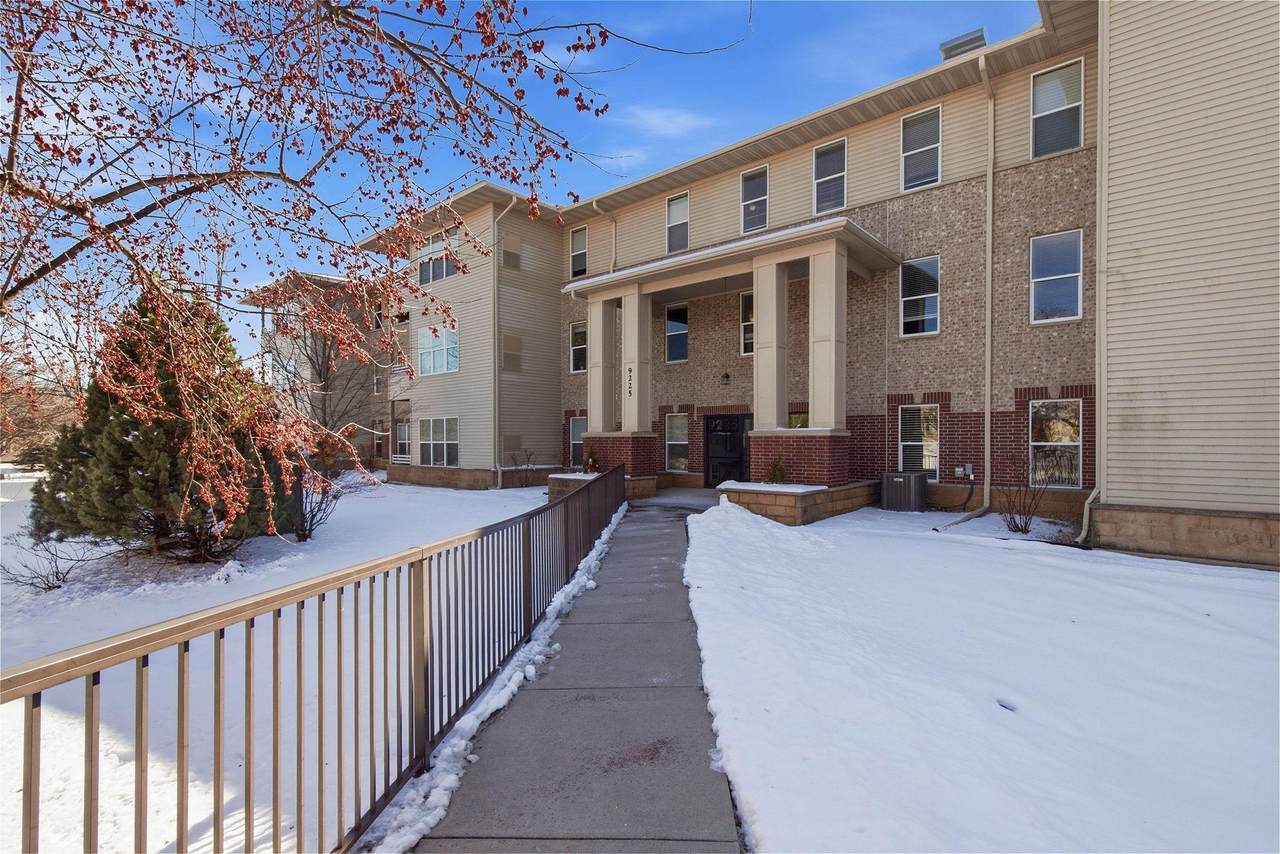 9225 Medicine Lake Road - Photo 1