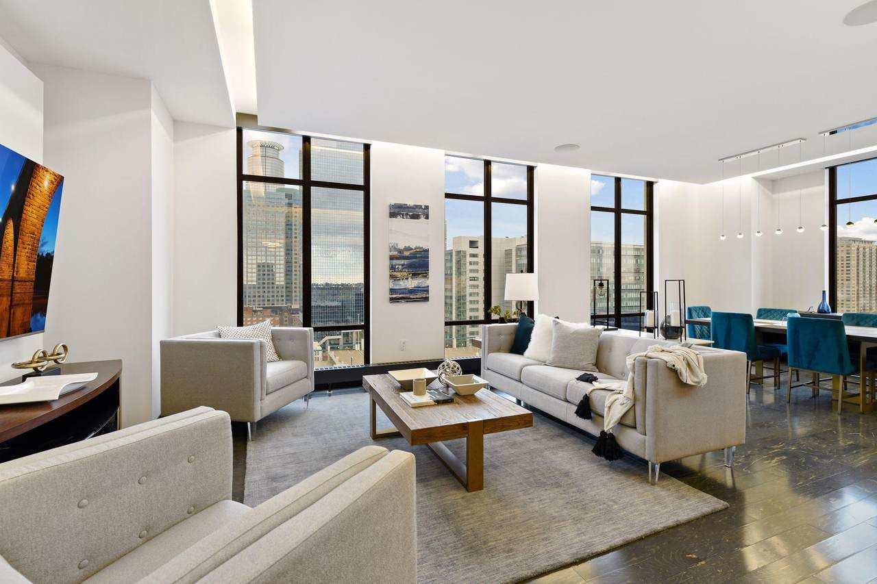 201 11th Street - Photo 1