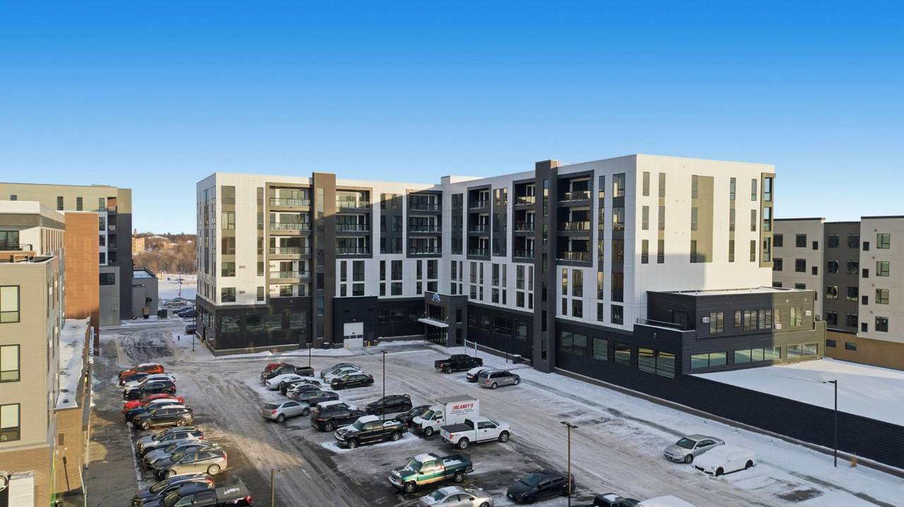 300 Main Avenue - Photo 1