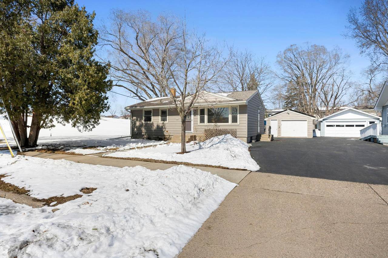 2189 Howard Court - Photo 1