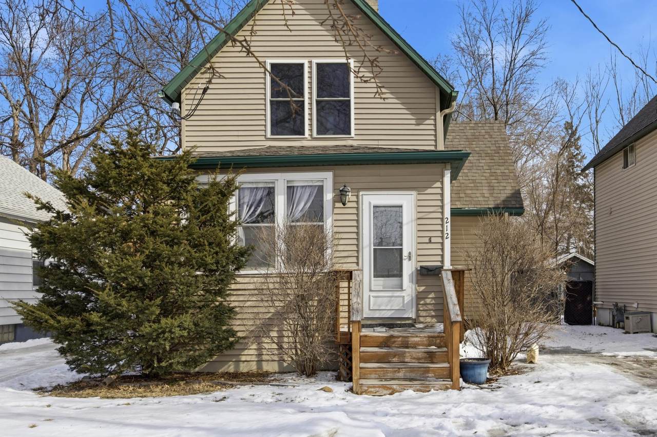 212 11th Street - Photo 1