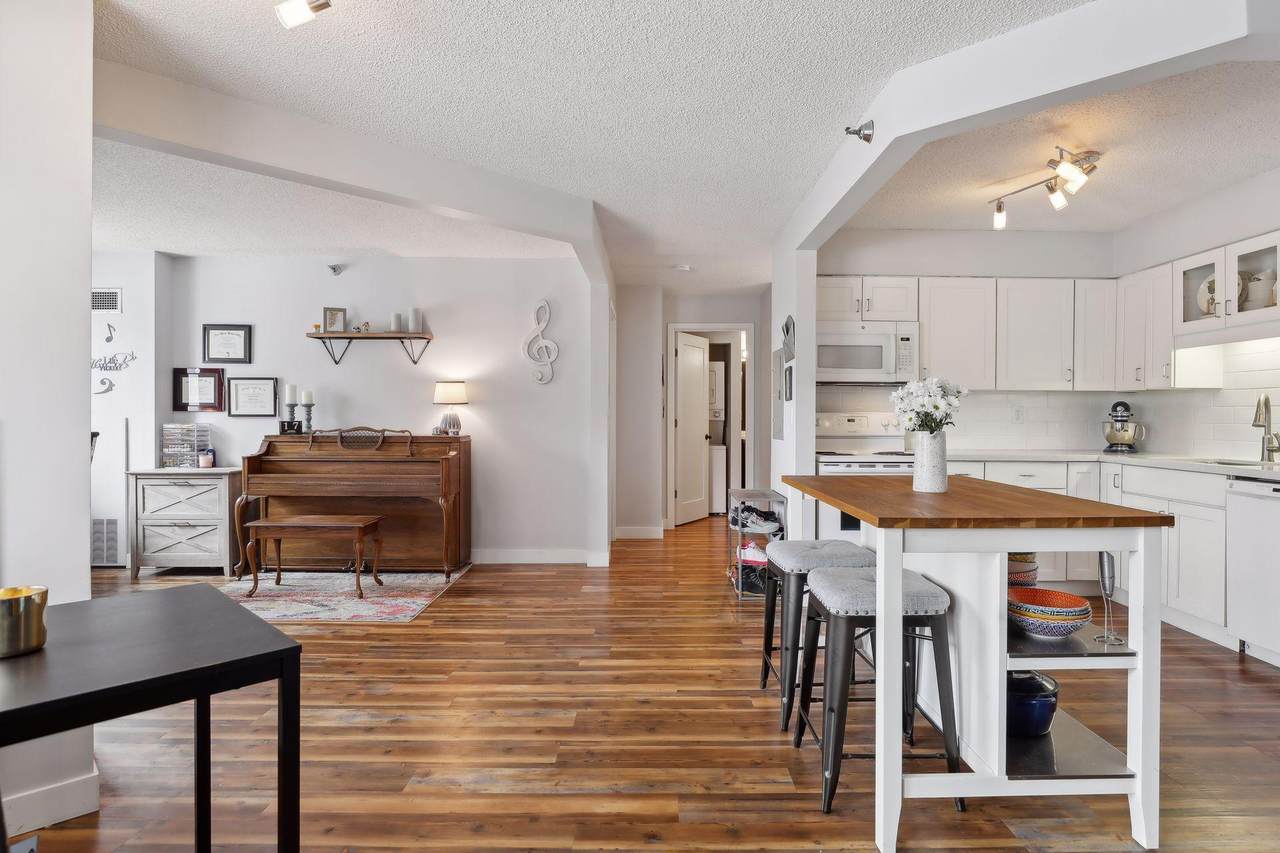 78 10th Street - Photo 1