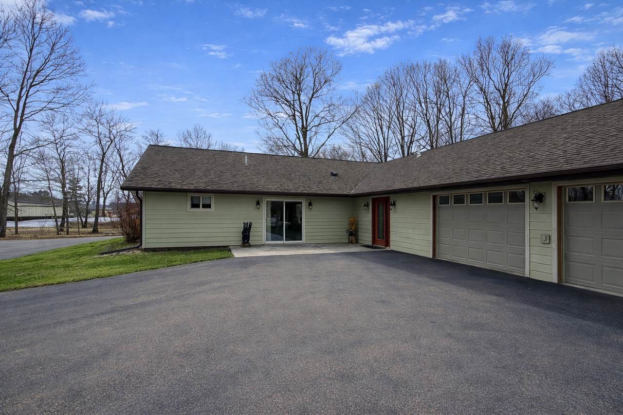 392 Eagle Landing Court - Photo 1