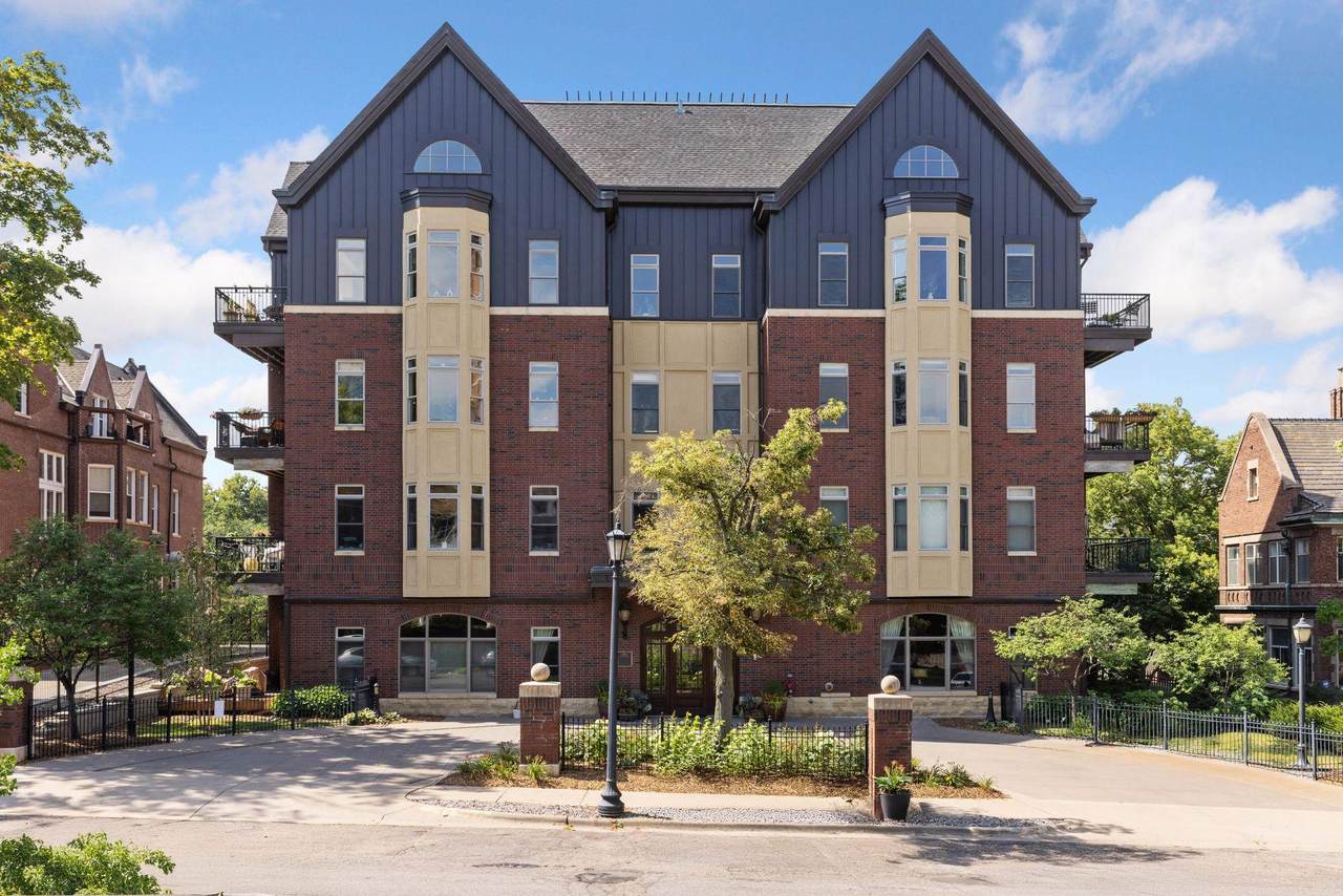 301 Clifton Avenue - Photo 1