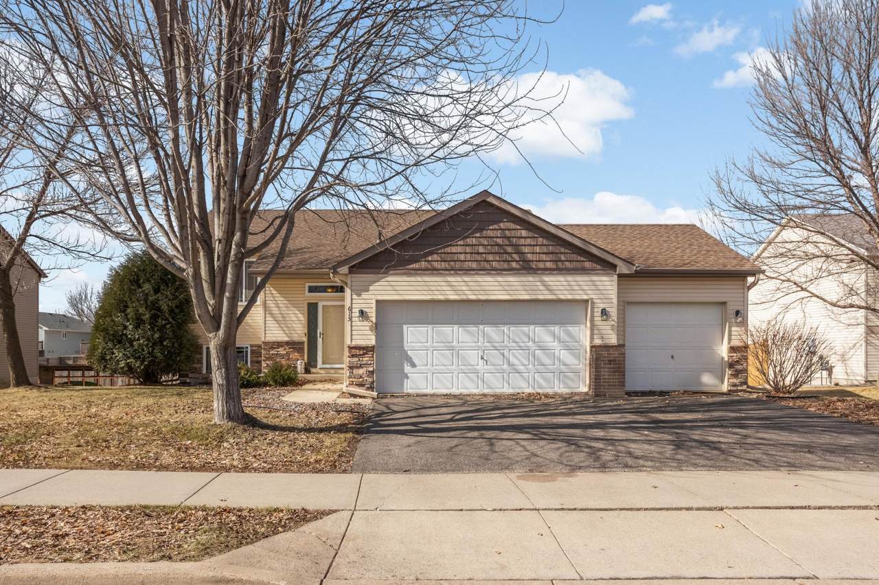 615 Dillon Avenue - Photo 1