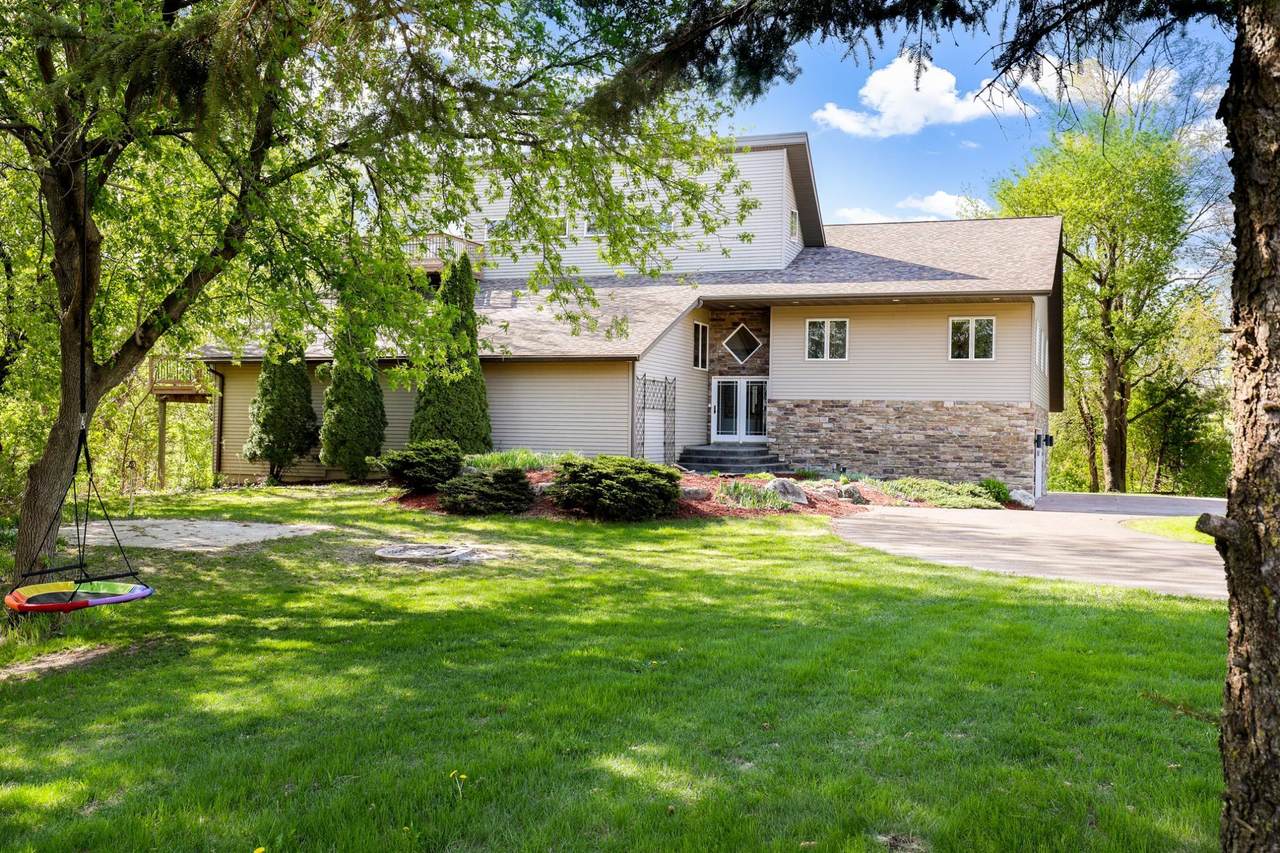 25451 Dakota Avenue - Photo 1
