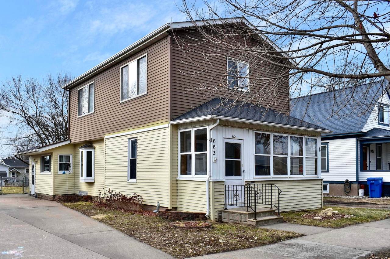 663 Dacota Street - Photo 1