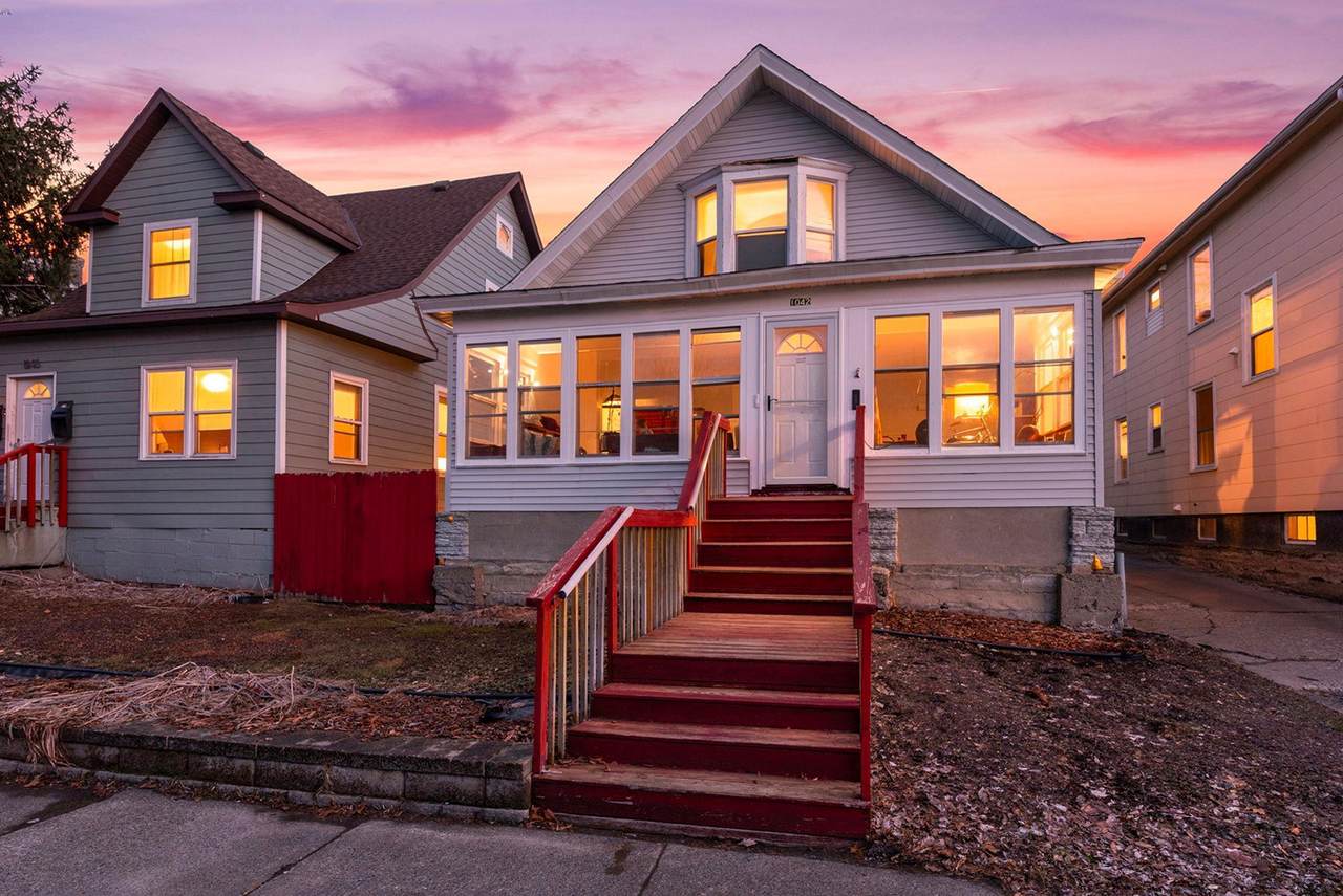 1042 16th Avenue - Photo 1