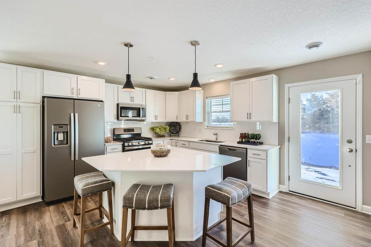 21693 Lilac Drive - Photo 1
