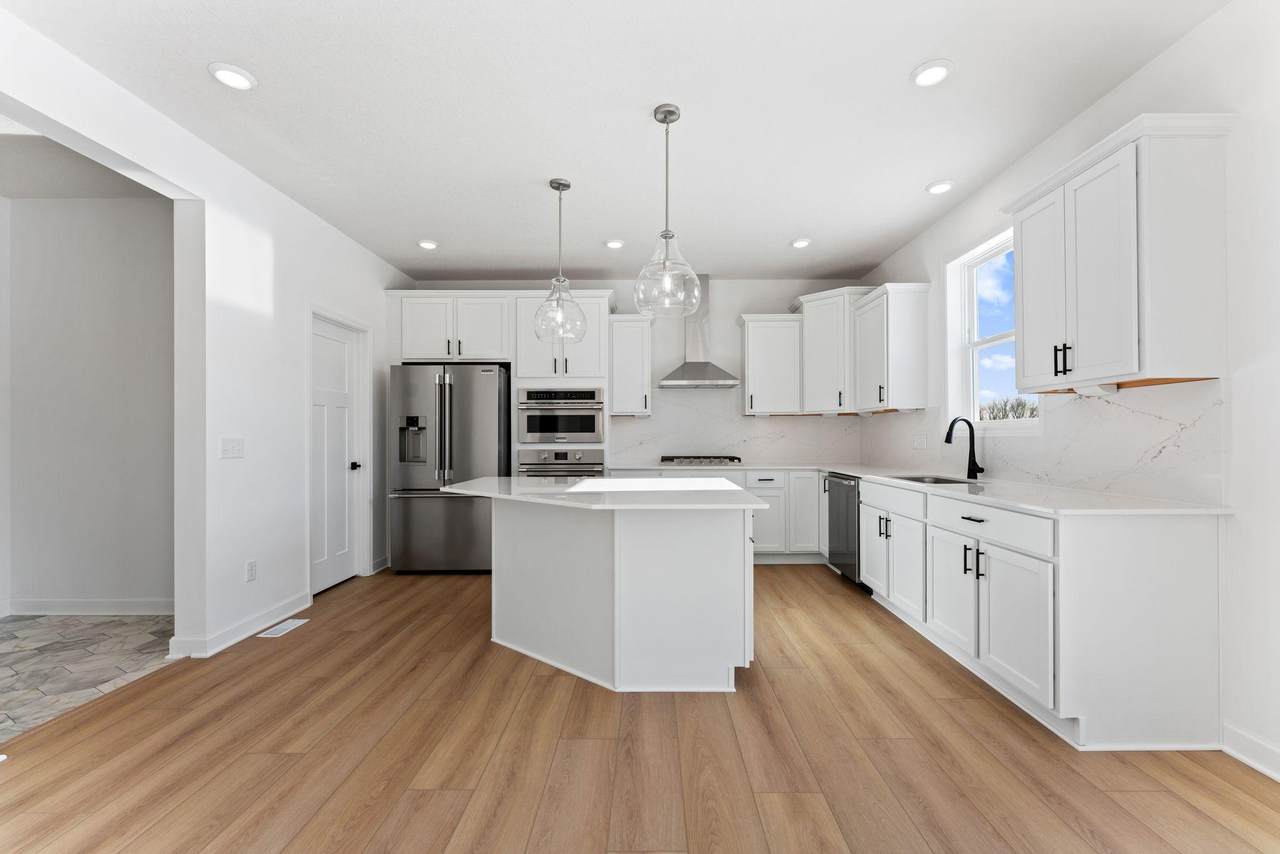 1915 Ravine Road - Photo 1