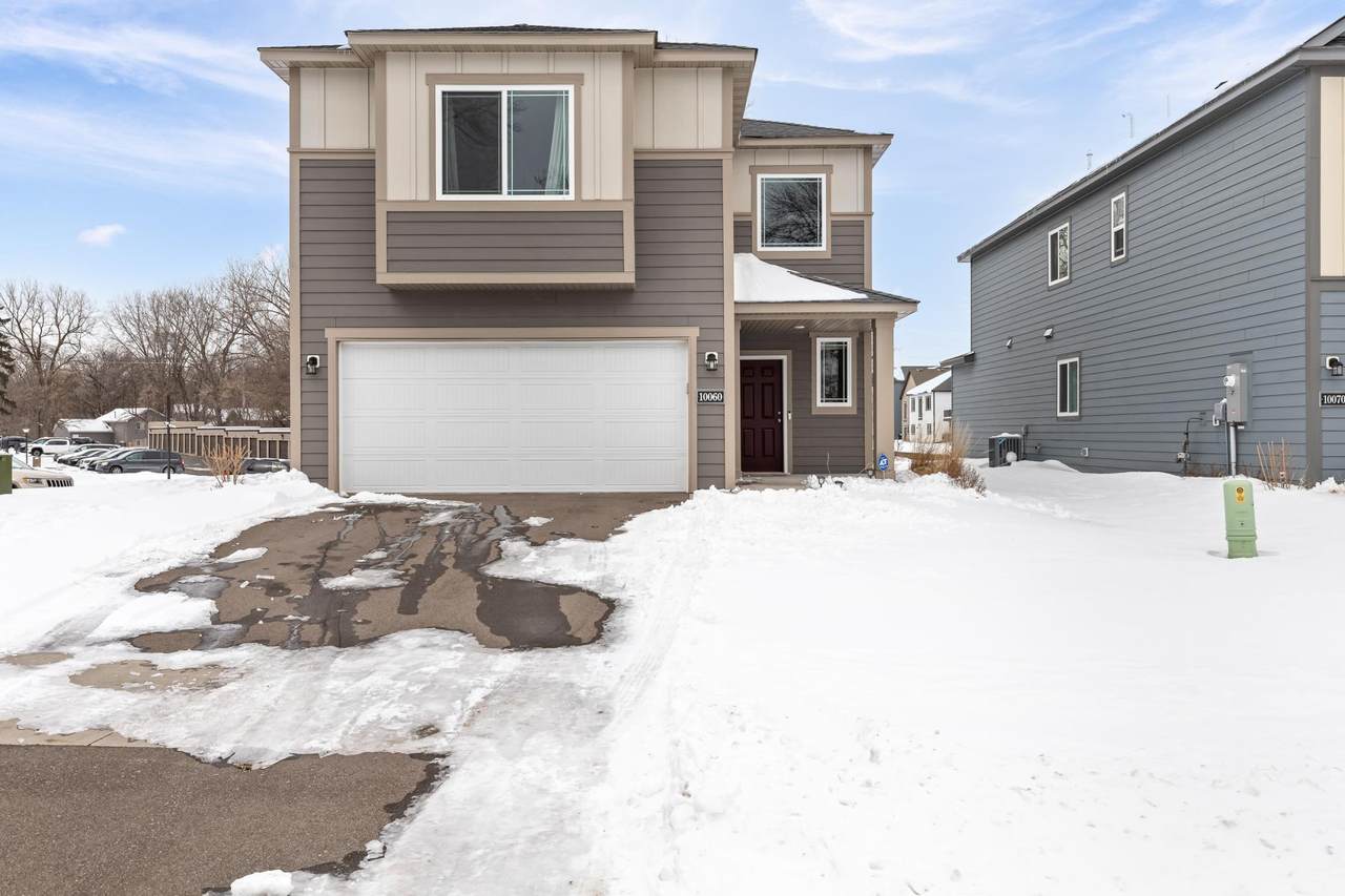10060 Drake Street - Photo 1