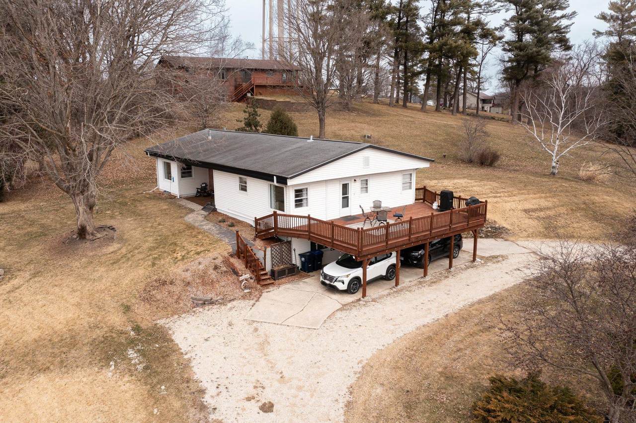 202 Ridgeview Lane - Photo 1