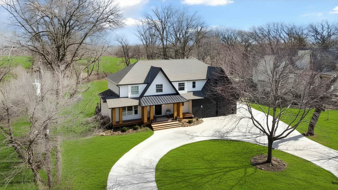 3141 Fairchild Avenue - Photo 1