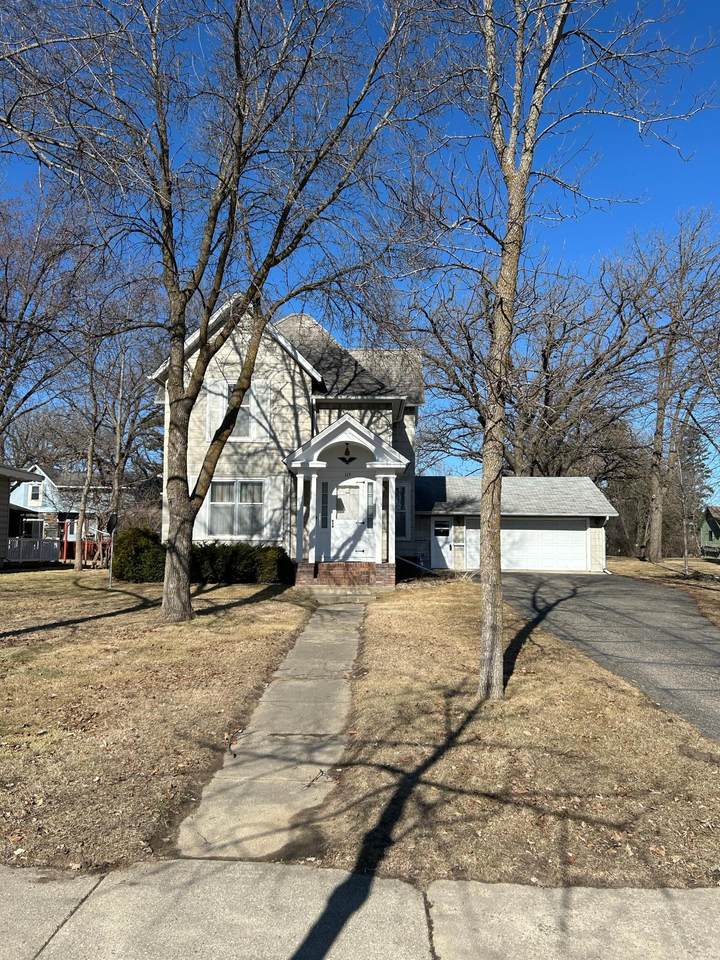 113 2nd Street - Photo 1