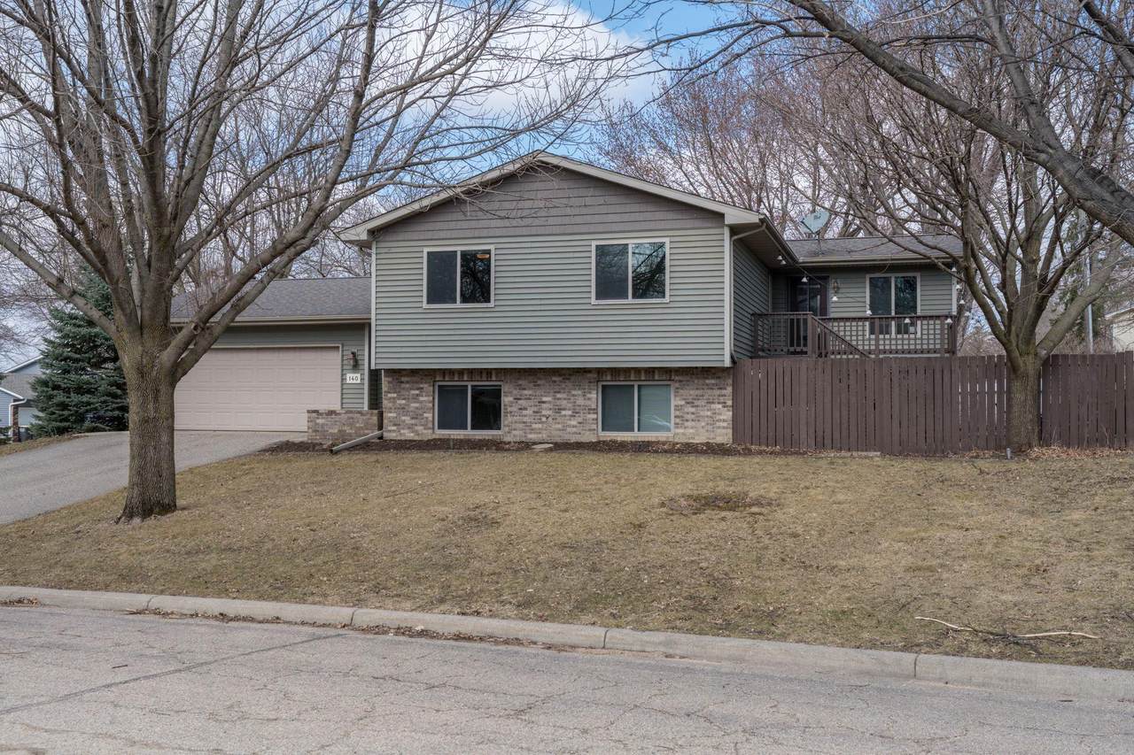 140 Peggy Lane - Photo 1