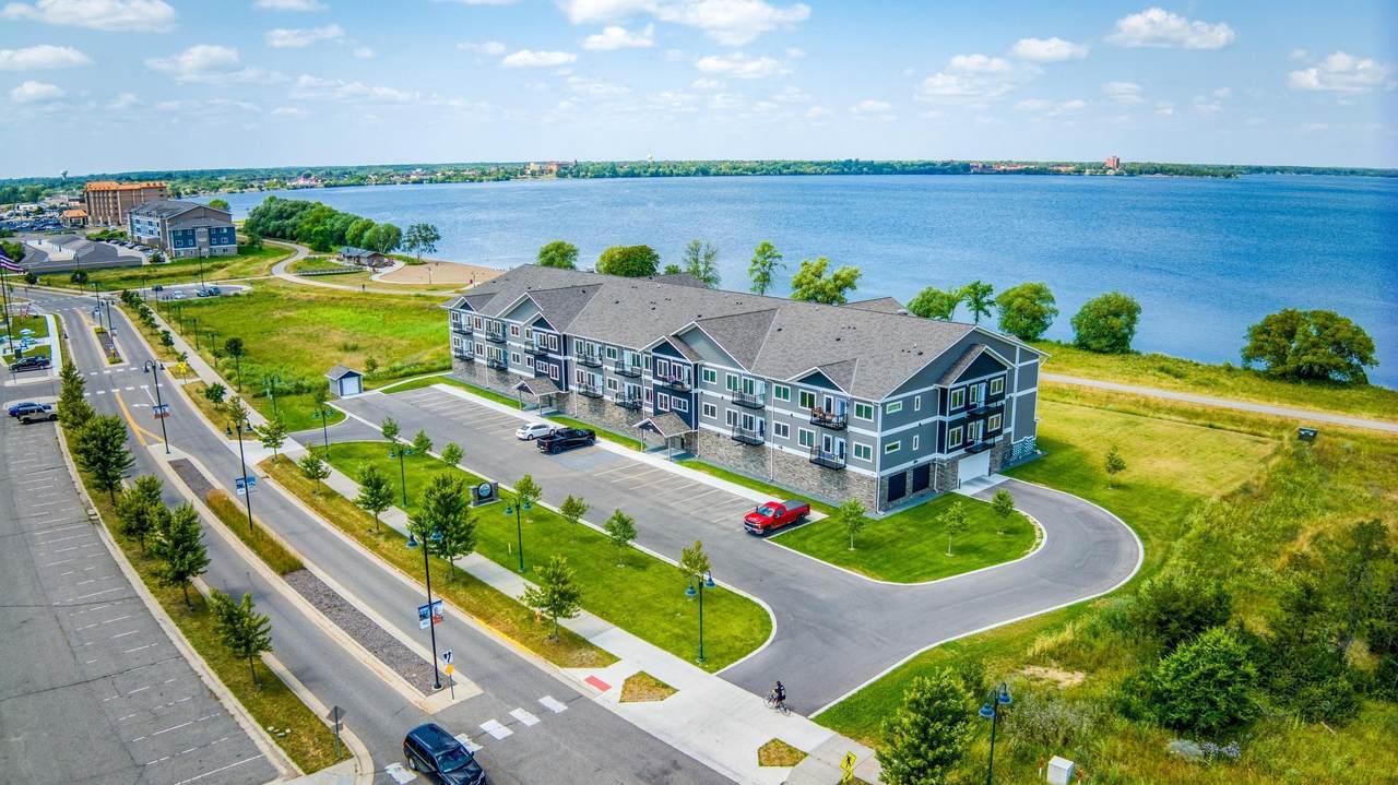 715 Lake Shore Drive - Photo 1