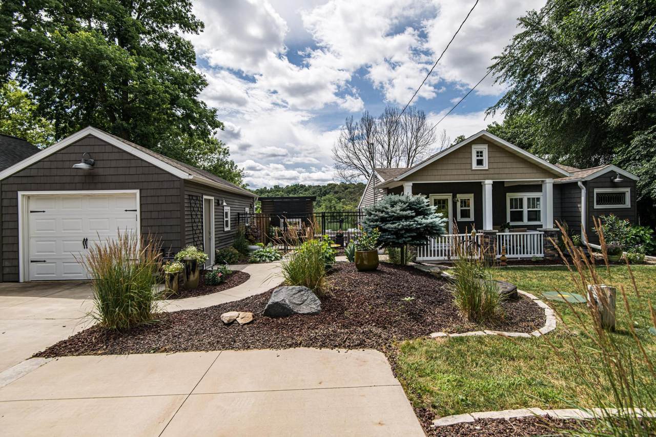 348 105th Street - Photo 1