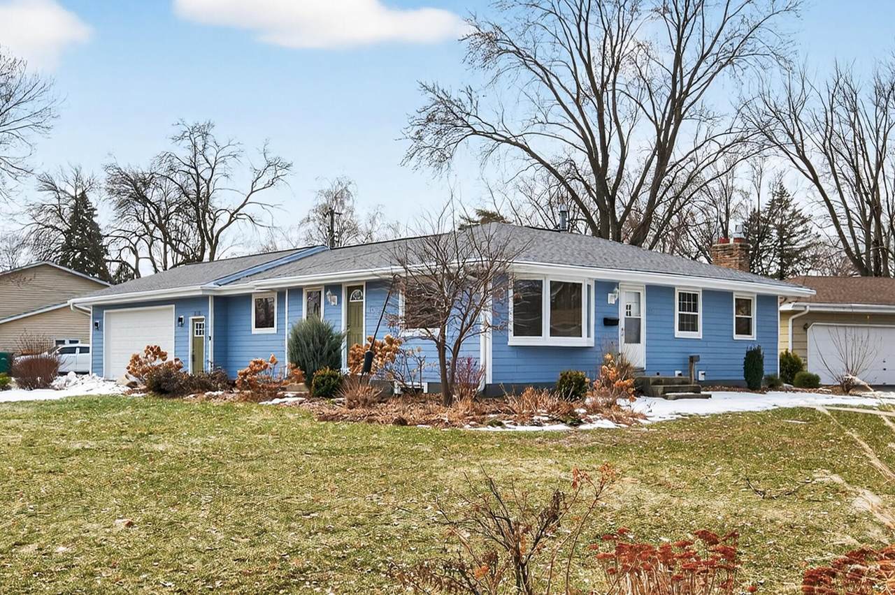 8328 Johnson Circle - Photo 1