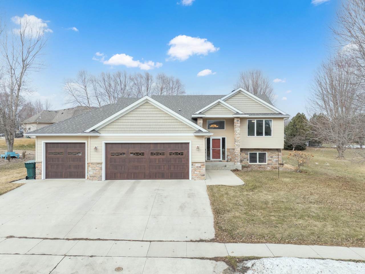 2359 Scenic Point Drive - Photo 1