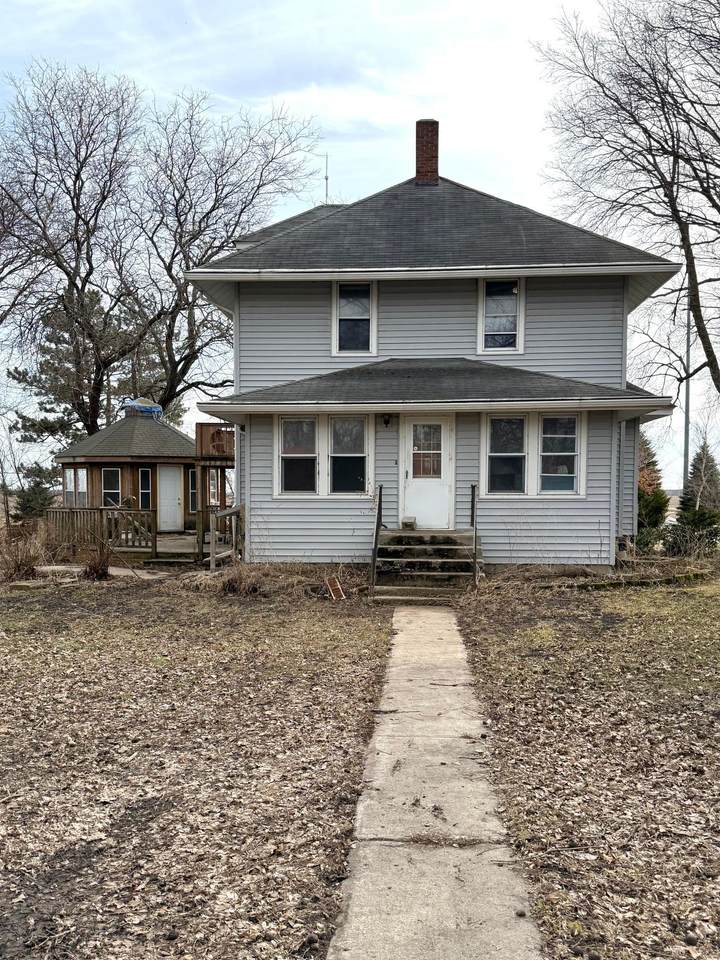 72143 280th Street - Photo 1