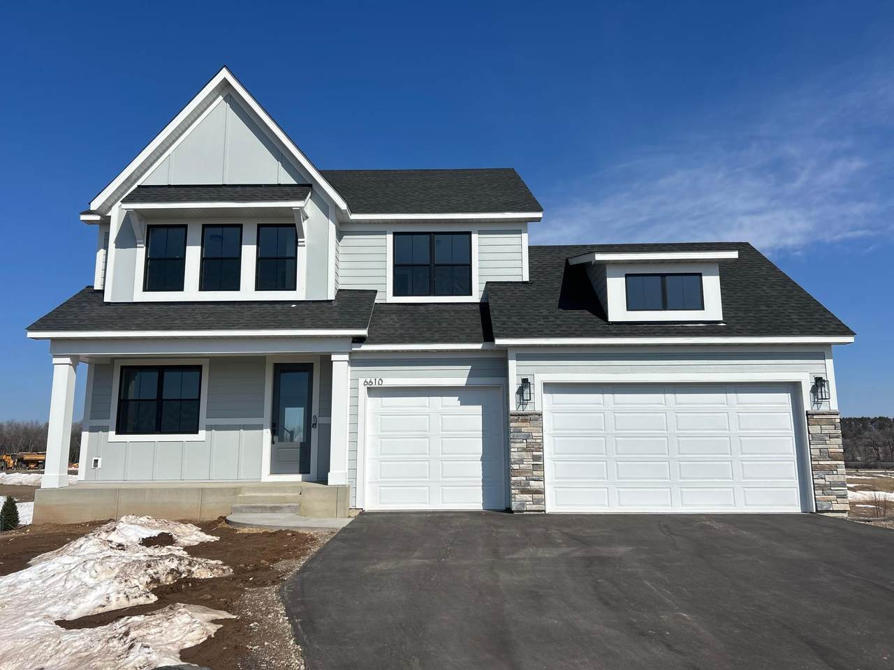 6610 108th Street - Photo 1