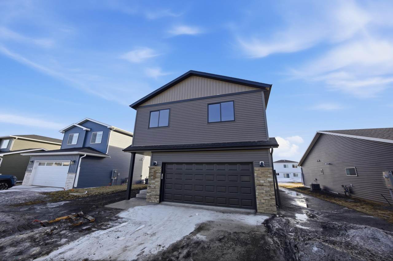 6264 86th Avenue - Photo 1