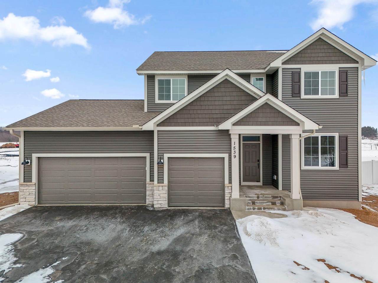 386 Laurel Place - Photo 1