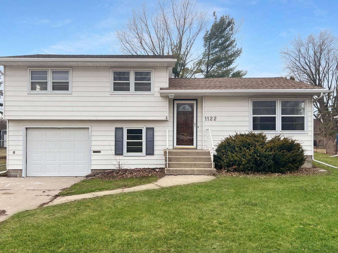 1122 State Street - Photo 1