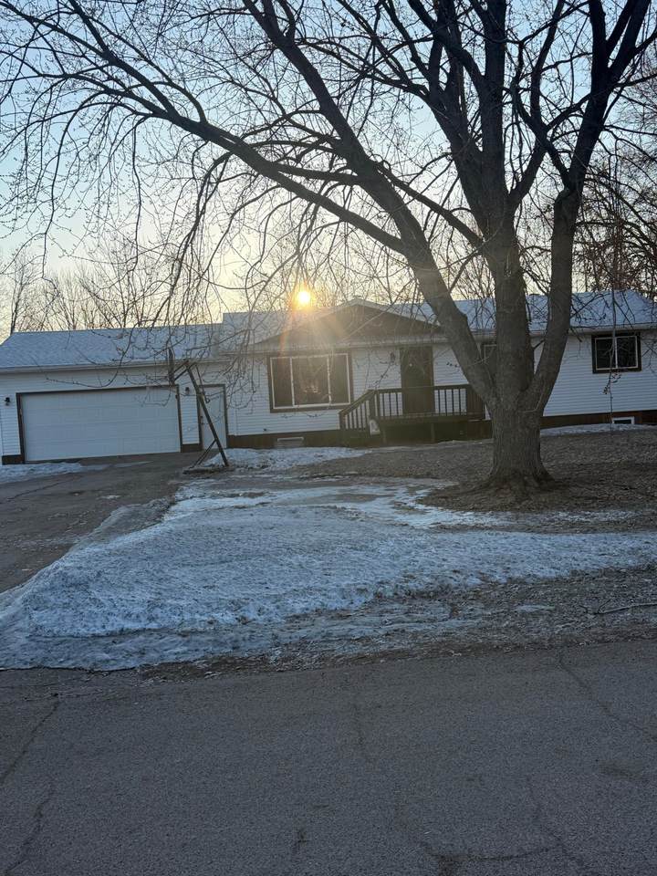 6009 6th Street - Photo 1