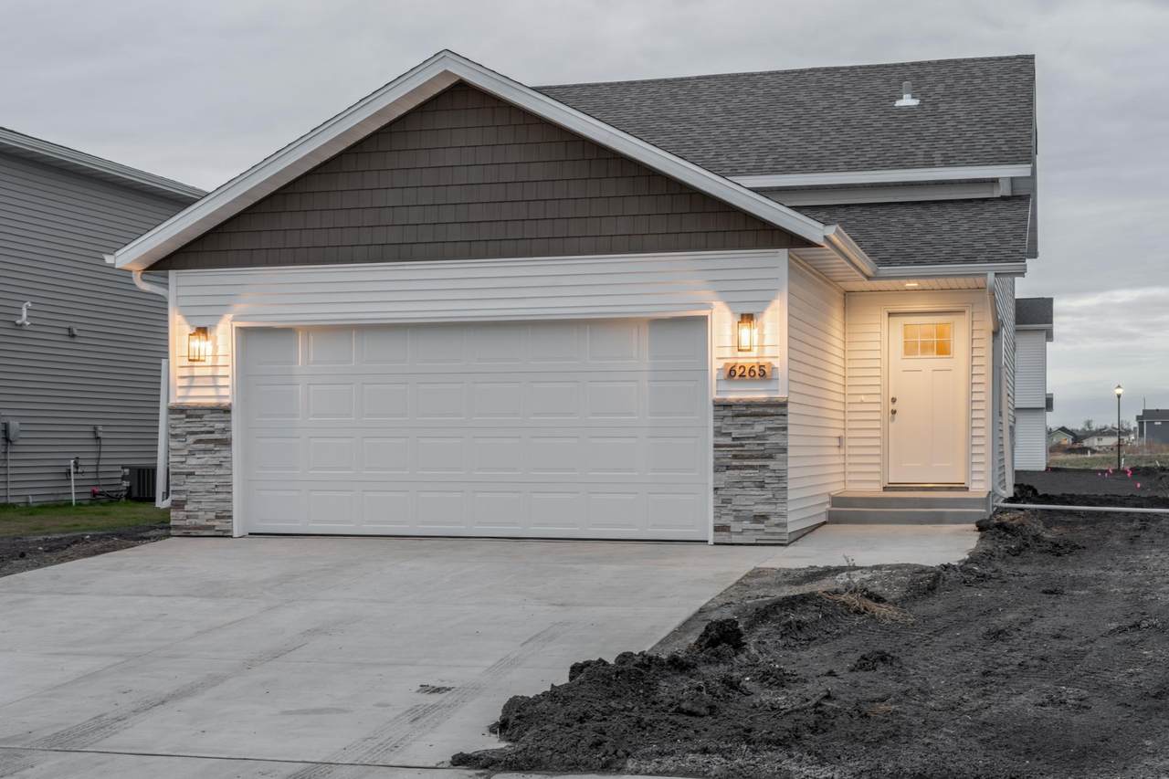 1135 Jill Drive - Photo 1